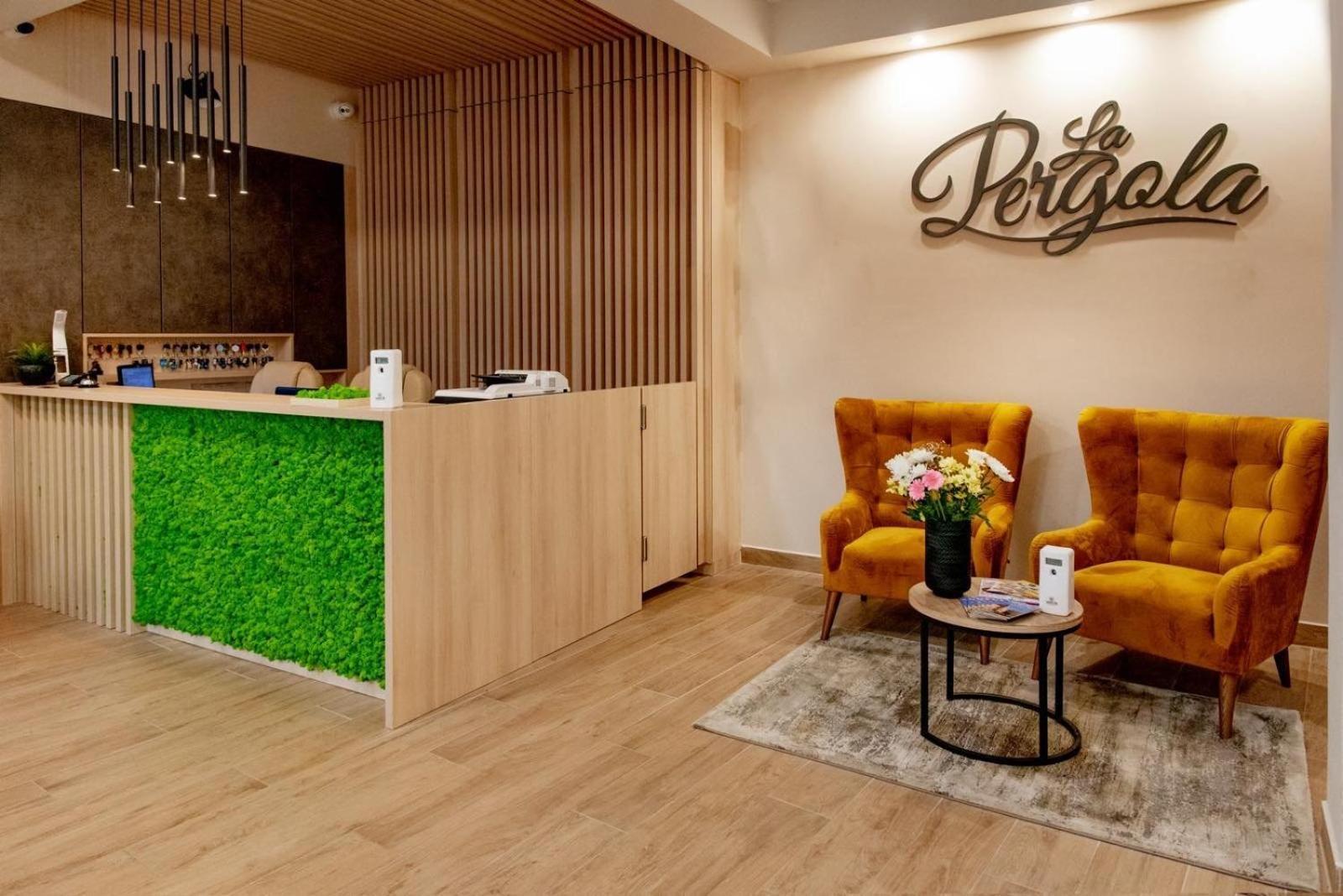La Pergola & Prestige Panzio Hotel Kaposvar Luaran gambar